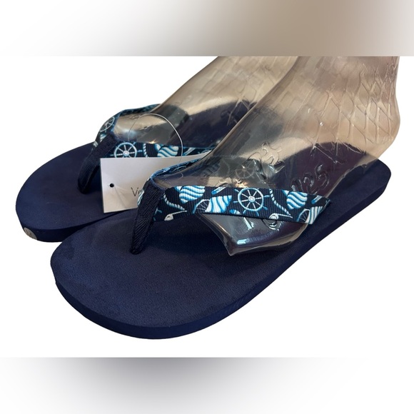 NWOT Vera Bradley Nautical Flip Flops SZ M (7-8) - Picture 2 of 4